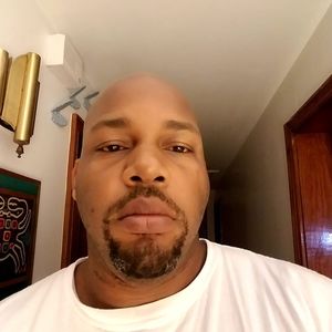 Meet your Posher, Derrick